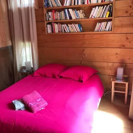 Le Relais St Nicol, Avec Terrasse De 50m2 Et Parking Prive