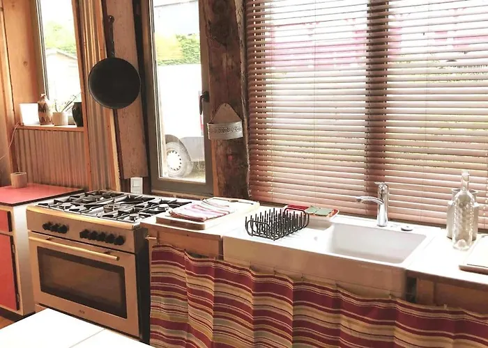 Prázdninový dům Le Relais St Nicol, Avec Terrasse De 50m2 Et Parking Prive